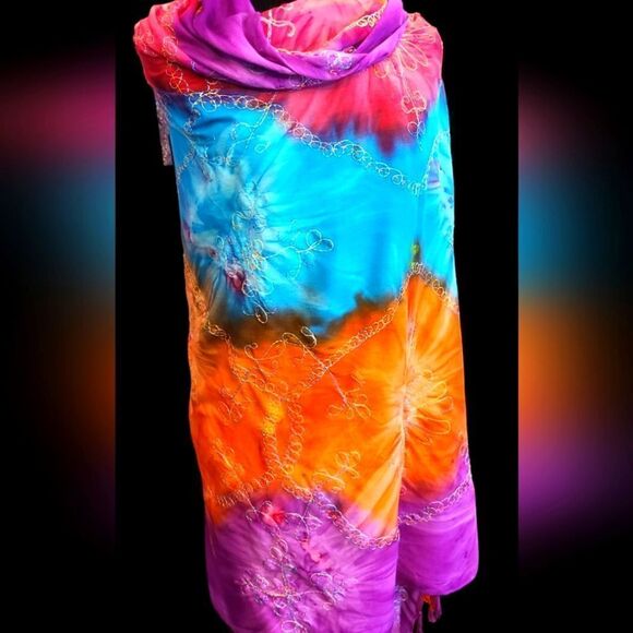 Hand-Made Wrap or Shawl Embroidered Sequined Tie-Dyed Fringe  45" x 65" - Picture 3 of 15